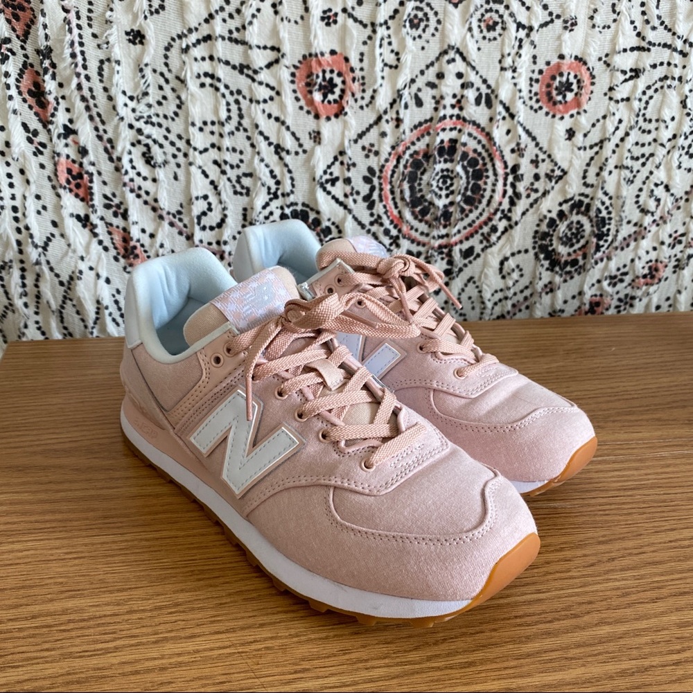 blush new balance